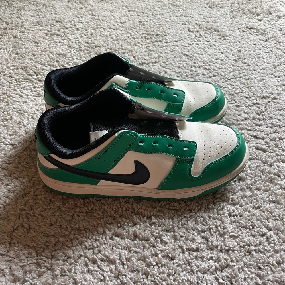 Nike Kids Green and White Sneakers